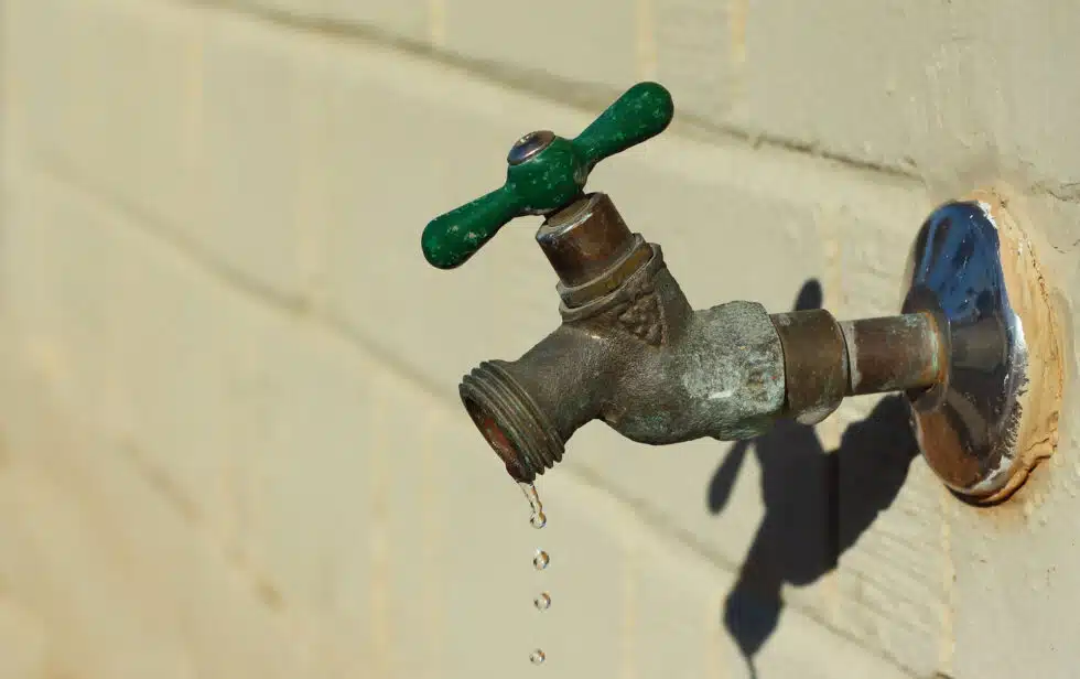 leaky-spigot